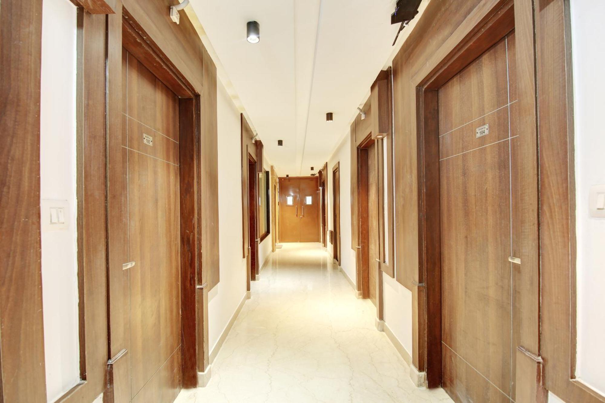 Hotel Neu Villa - Near Connaught Place & New Delhi Railway Station Exterior foto